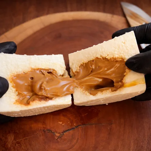 Queijo recheado - Doce de leite